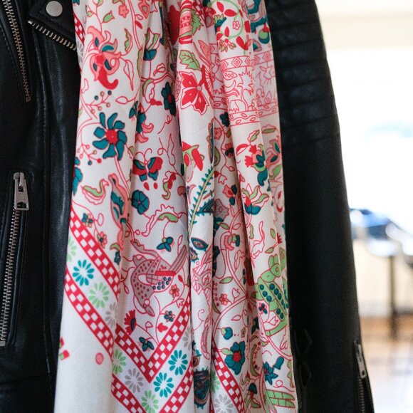 Large colourful silky scarf - Picture 3 of 3